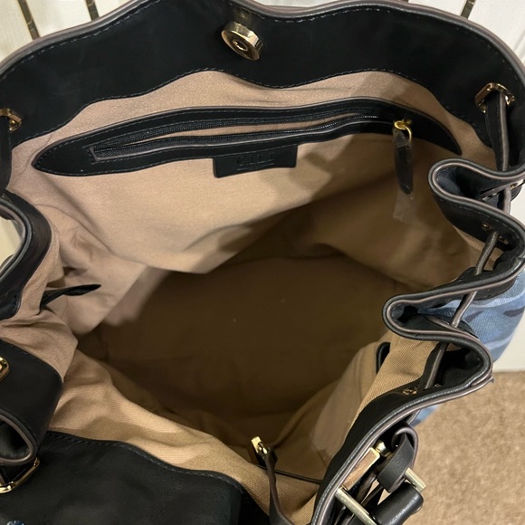 GILI blue camo bucket tote - Picture 11 of 12